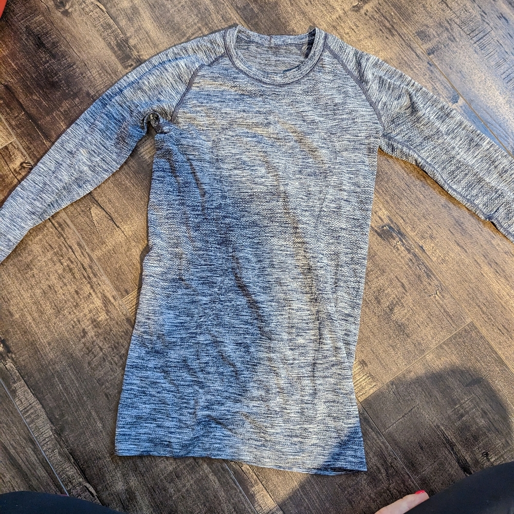 Lululemon run swiftly tech size 4